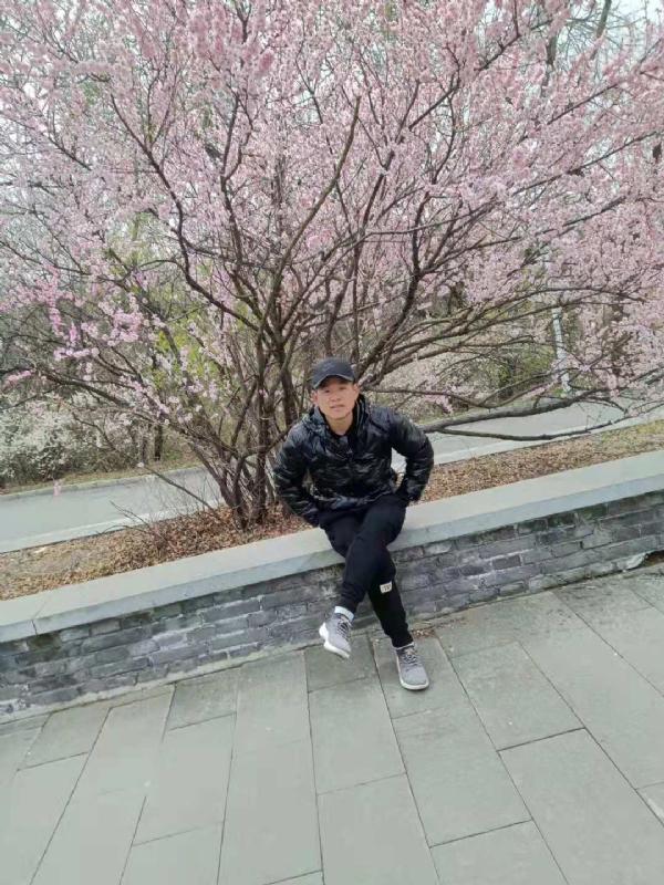 寻找幸福的第一张照片--辽宁蓝颜知己交友网