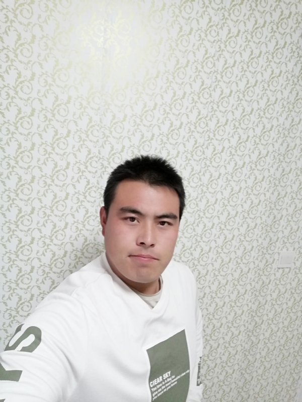 看草莓在跳舞的第一张照片--辽宁蓝颜知己交友网